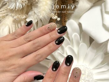 ジェミー(jemiy)/宝石ネイルデザイン