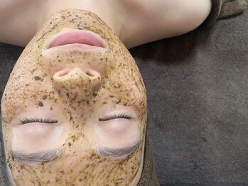 ペア(pe'a)の写真/ハーブピーリングで美肌管理♪毛穴ケアも◎光フェイシャルでシミ・くすみ改善、たるみケアもおすすめです★