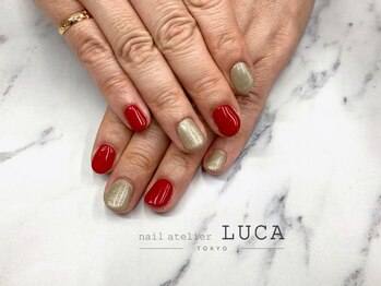 ネイルアトリエルカ(nail atelier LUCA)/W-435　レッド×ゴールドネイル