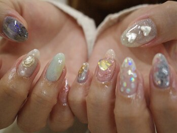 個性派 ニュアンスネイル