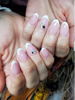 ファビュラスネイル(FabulousNail)の写真/日常に溶け込むシンプルなデザインが人気♪お仕事柄派手にできない方にもオススメです◎