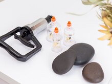 ウッタ(utta)の雰囲気（ホットストーンとカッピングを使用で効果的に!）