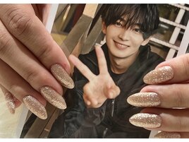 シンプルキラキラネイル