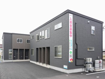 ゆめそら/お店は黒いアパートになります