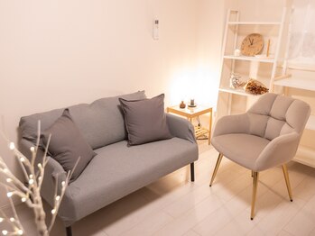 クー(9 Kuu)/待合室