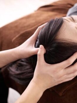 キュアネイル 京成津田沼店(Cure Nail)の写真/疲れた身体を癒す極上の手技で思わず眠ってしまう...♪《首肩~頭をほぐすドライヘッド》目や耳の疲れにも◎