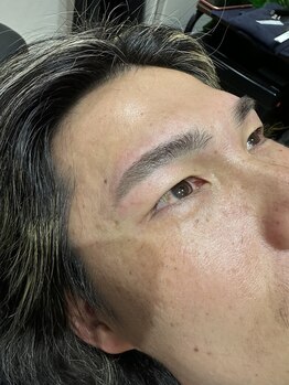 ハンサムモンスター(Handsome Monster)/銀座/眉毛/メンズ/アイブロウ