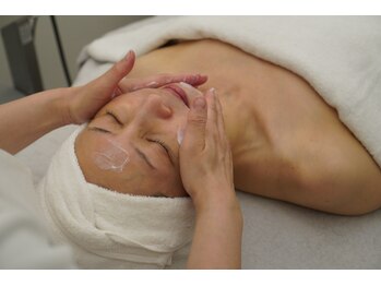 ポーラ ザ ビューティ ラザウォーク甲斐双葉店(POLA THE BEAUTY)/お顔・デコルテのクレンジング