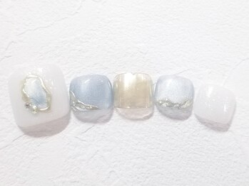 【新作】宝石フットネイル