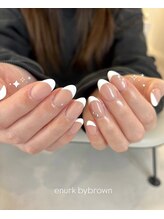 エヌーク バイ ブラウン(enurk by Brown)/シンプル★白フレンチネイル