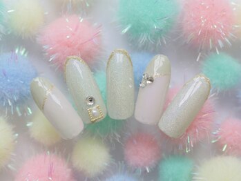 ラヴィネイル 四条烏丸店 メリー(La Vie Nail merry)の写真/【烏丸・大丸向かい】人気の季節限定やお得なクーポン有◎貴女にぴったりのネイルで指先を見るたび幸せに☆