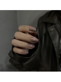 縦グラデニュアンスネイル