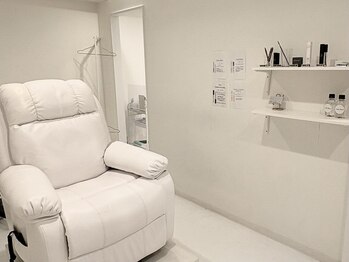 アンフルール リンドウ 銀座店(Une fleur Lindo)の写真/半個室のゆったり空間♪