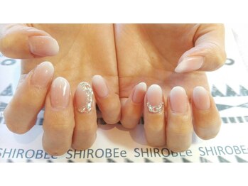 トータルサロン 白べぇーっ プラス/グラデーションネイル