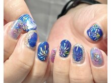 プリズムネイル(Prism Nail)の雰囲気(パブルホロ/花火/ぷっくり/マグネット/キラキラ/夏)
