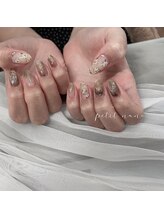 プチナノ(petitnano)/ ニュアンスorフレンチネイル