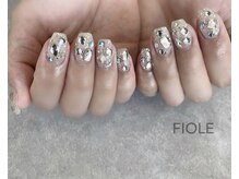 フィオル(FIOLE)/きらきらネイル☆