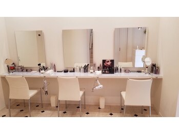 ポーラ リッツ いわき郷ケ丘店(POLA RITZ)/メイクコーナー