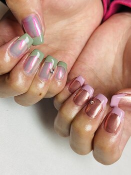 ミュウミュウ(MYUMYU)/アシメフレンチネイル