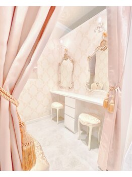 ルナージュ(LUNARJE)/メイクルーム