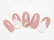 シックネイル(CHIC nail)/オーバルフレンチデザイン