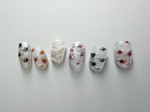 トレンド×洗練デザイン。今っぽさを指先に