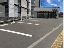 リデイジー(Re:Daisy)の雰囲気（お店の前に駐車場あります）