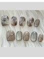 クーア(CUORE)&nbsp;大理石.マグネットを使ったニュアンスネイル