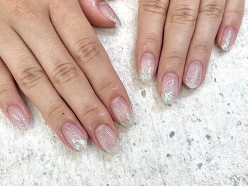 サロン クィベルジョーネ(SALON QUI BELLGIONE)/ラメグラデーション　￥5800