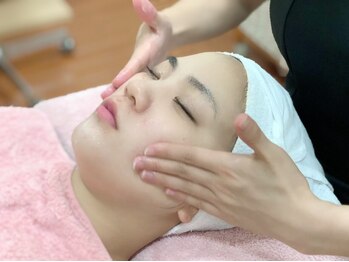 癒しの森 ひかりの写真/【1日1名限定◆エイジングケアコース】でシワ・たるみ改善!!オイルマッサージで乾燥対策も◎