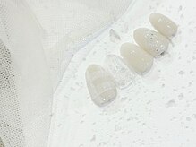 リベレ(LIBELLE)/ホワイトネイル/透け感ネイル