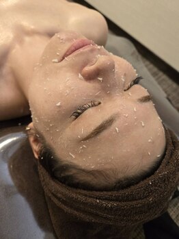 ホウレイ線・たるみ改善！予防ケア