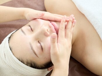 アルセ(arce)の写真/【結果重視◎】筋肉×リンパ×骨格からしっかり整え、お顔の左右差やむくみ改善・フェイスラインスッキリ☆