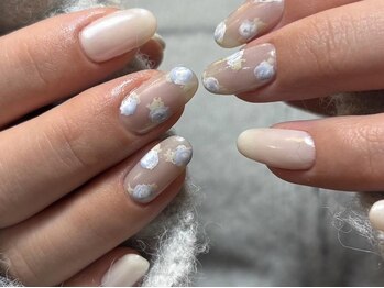 アイネイルズ 梅田店(I nails)/meg限定シンプルベージュフラワ-