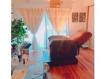 ラナ(Lana)の雰囲気（完全個室、エステとアイラッシュのお部屋でおくつろぎください☆）