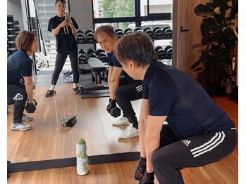 ラ レジェンダ(LA LEGENDA)の写真/家族やお友達と一緒なら、頑張れるし、楽しく筋トレ頑張れる！