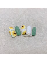 プライズアイリス アイラッシュ 池袋東口店(prize Iris eyelash)/向日葵ネイル　【池袋】