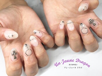 アン ジョーヌドラゴ/【自爪ネイル】スタッズネイル
