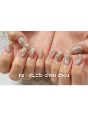 ☆A-428☆ネイルチップ 生成りのぷっくりフラワーニュアンスネイル  