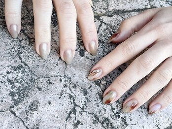 ニュアンスネイル