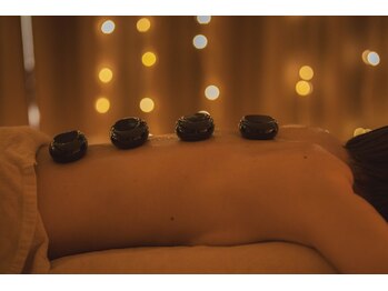 メヴィ エール(Mavie Ailes)/安らぎのホットストーン♪