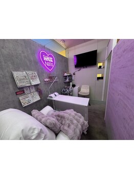 リクライニングチェアのあるサロン