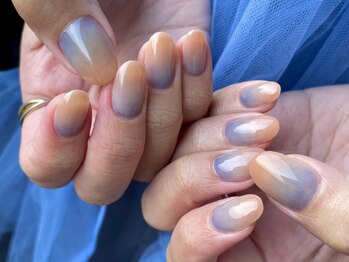 ロロネイル(ROROnail)の写真/シンプルなデザインこそこだわりたいッ…！高技術かつお爪に優しく丁寧な施術で…コーナーで差をつけろッ！