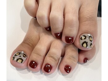 ヘアーアンドネイル ルシア(Hair&Nail Lucia)/秋にピッタリアニマル柄ネイル♪