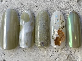 カーキインクパール ¥8500