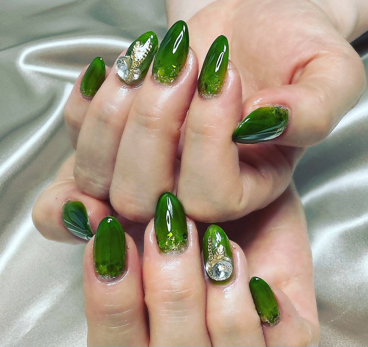 ［45］ネイルチップ マグネットネイル グリーン 秋 冬 シンプル 大人ネイル 45］ネイルチップ マグネットネイル グリーン 秋 冬 シンプル 大人