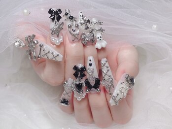 ルル 関内(LuLu)の写真/流行に敏感なオシャレ女性必見★イベントの多い季節には指先も華やかに♪持ち込みデザインOK！