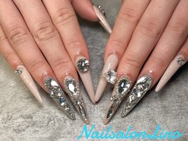 ストーンパーツ付け放題