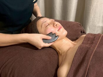 ラズベリー/小顔カッサでリフトアップ!