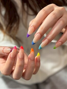 ユニ ビューティー アンド ネイルサロン(uni.Beauty&Nail salon)の写真/【チップ・スカルプ可◎】お客様にあったデザイン・カラー提案&悩み等も解決します♪